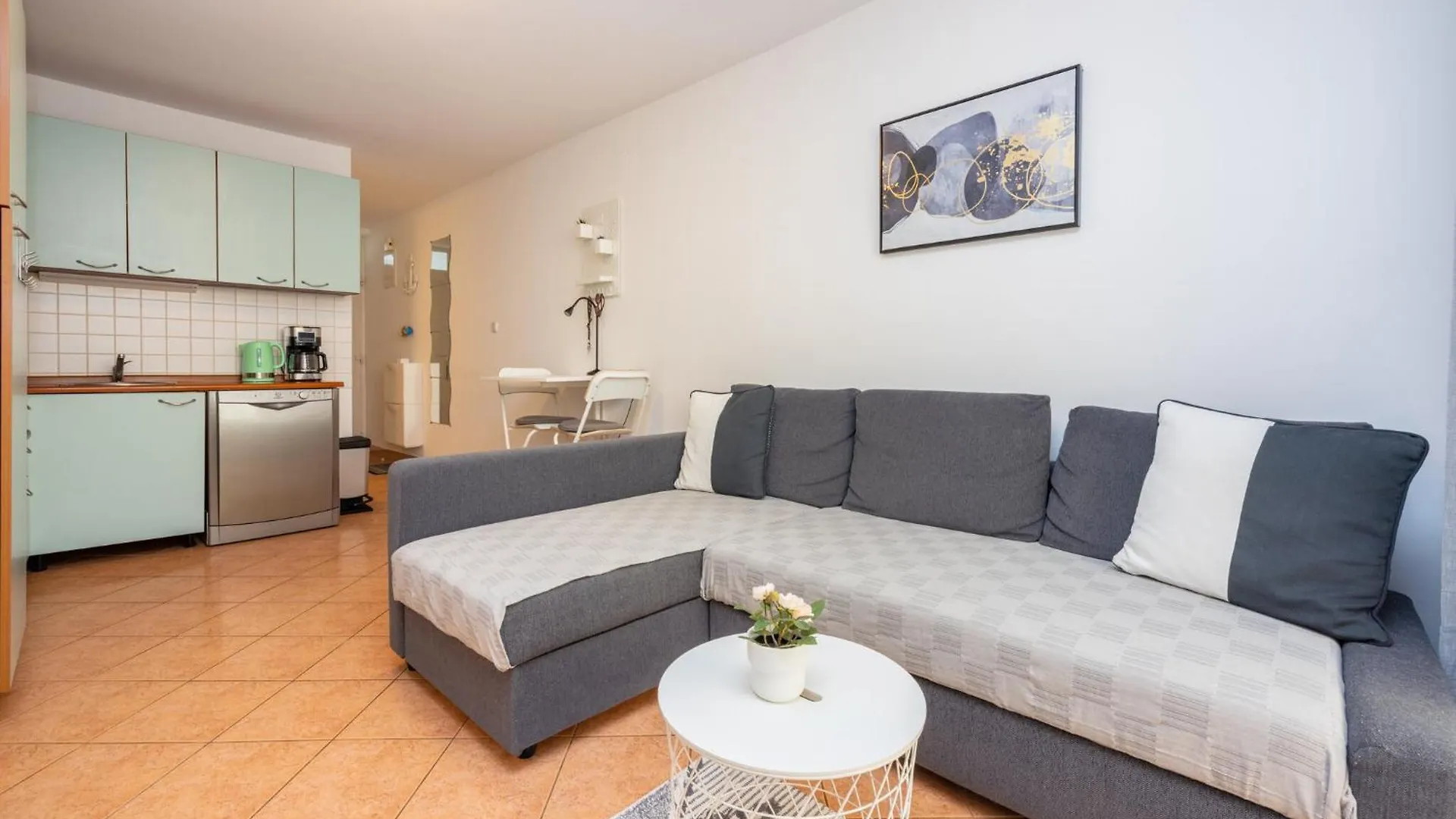 Ferienwohnung Tami Selce Apartment