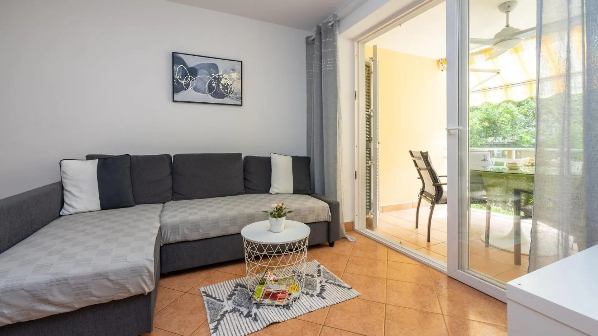 Ferienwohnung Tami Selce Apartment